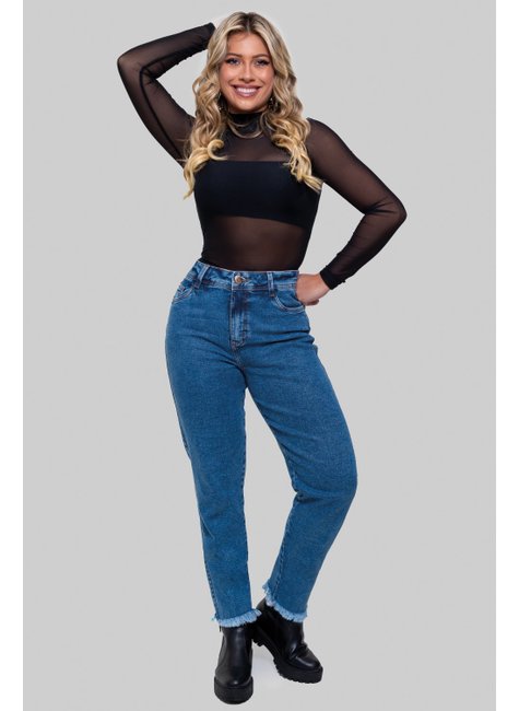 Calça Jeans Mom Hot Pants com Barra Desfiada Geração Moderna